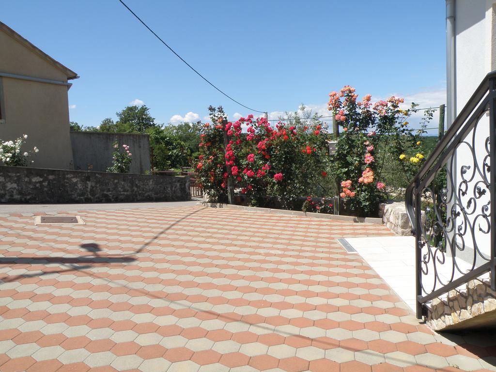 Apartment Roze Cizici